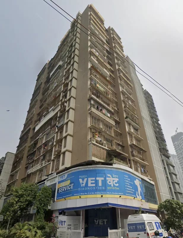 Akshay Building in Worli - Photo 1