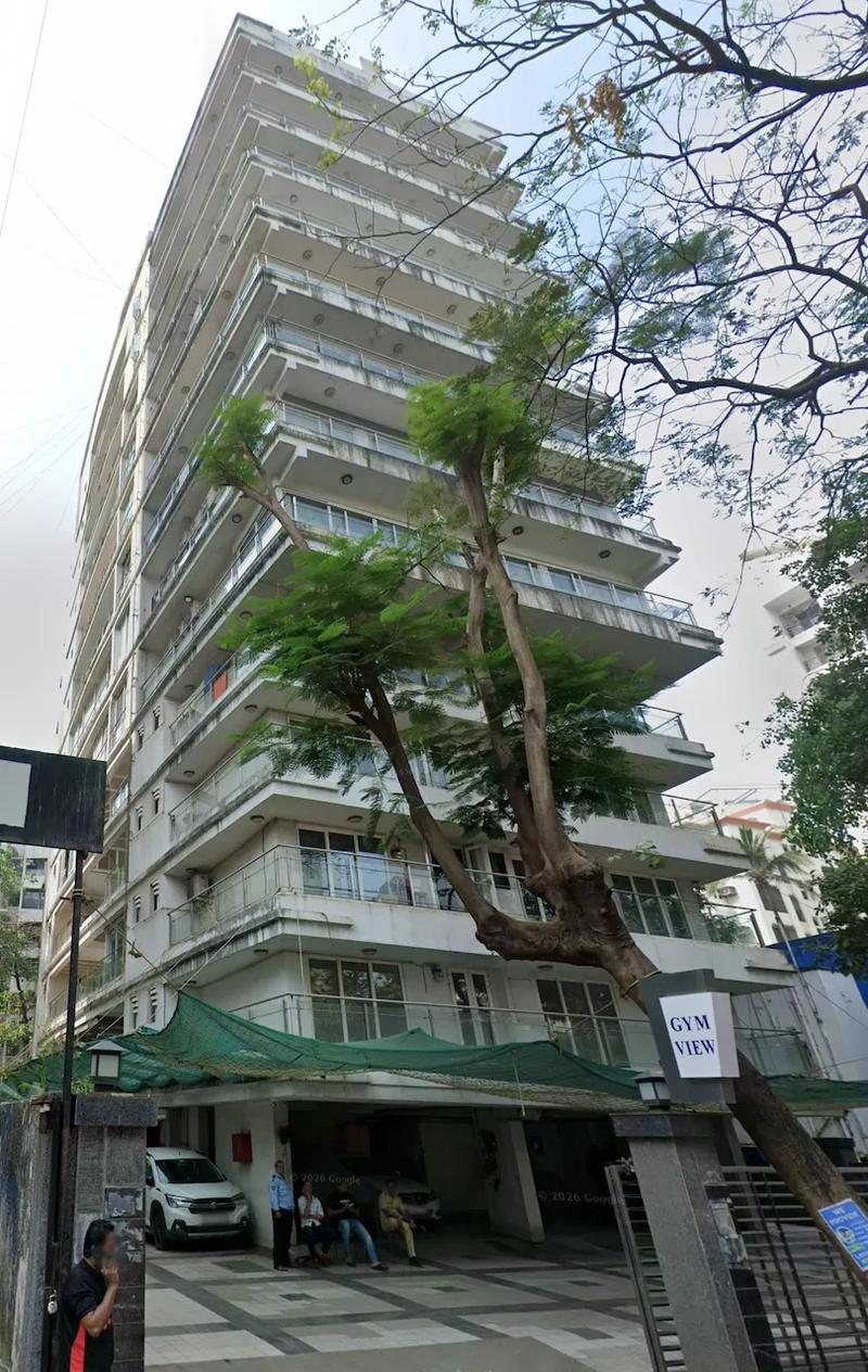 4 Gym View for Rent in Khar West