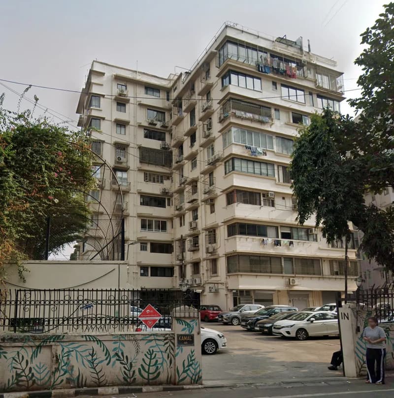 Kamal Building in Walkeshwar - Photo 1