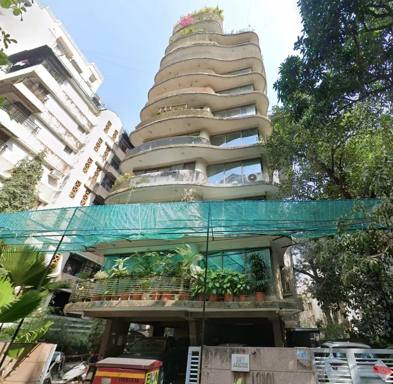 Dev Ashish in Khar West - Photo 2