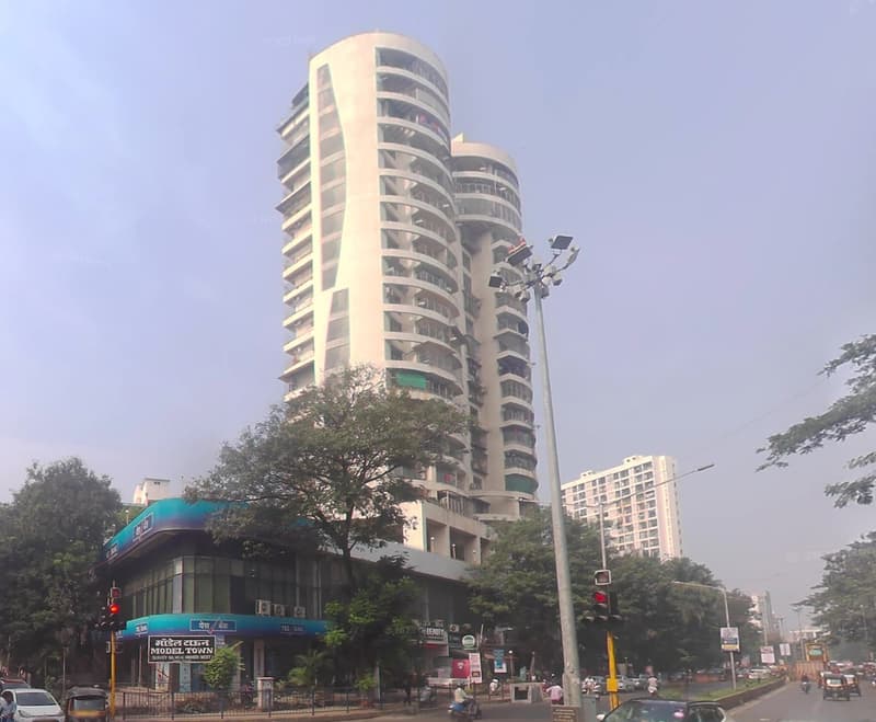 Sunil Niwas in Andheri West - Photo 1