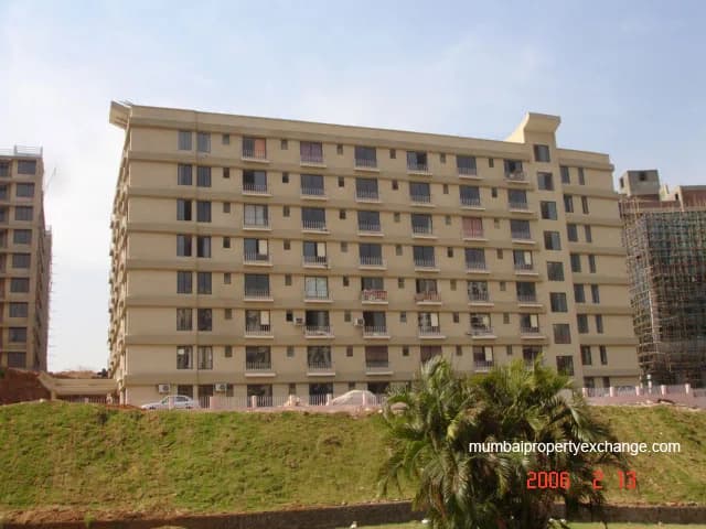 Picadilly Condos III photo 3