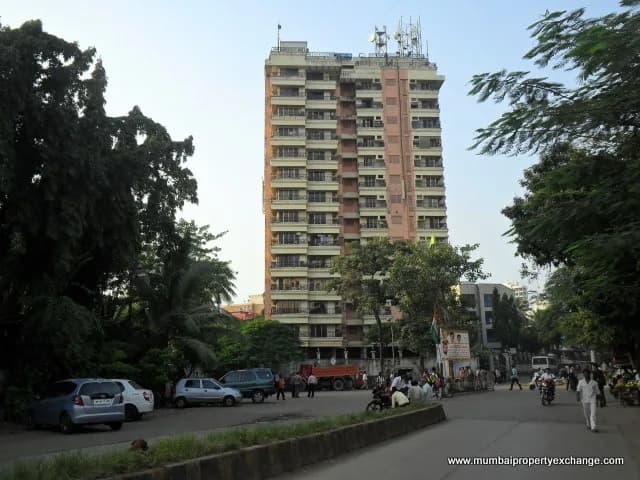 Minaret Tower photo 1