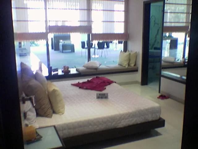 Oberoi Springs photo 4