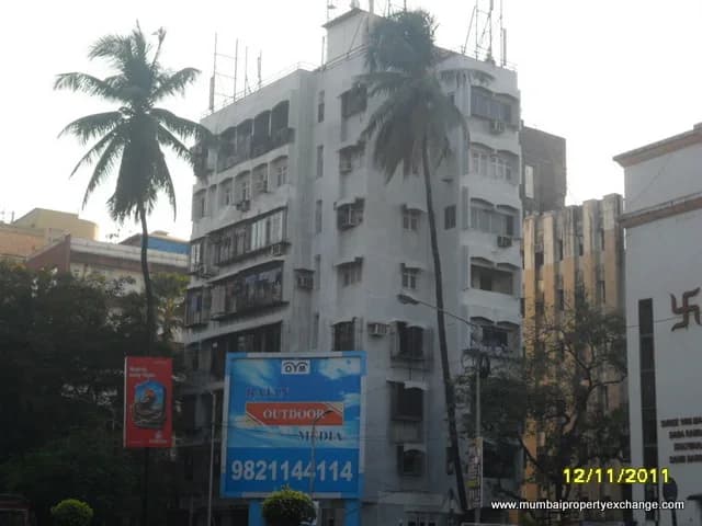 Link Apartment photo 2