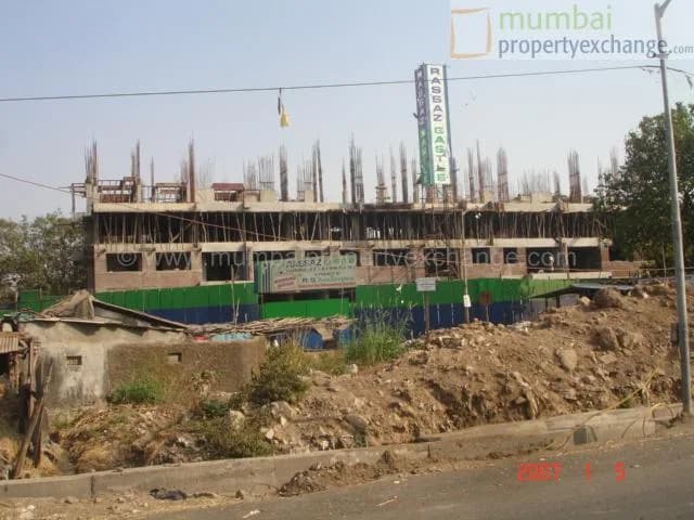 Rassaz Castle photo 3
