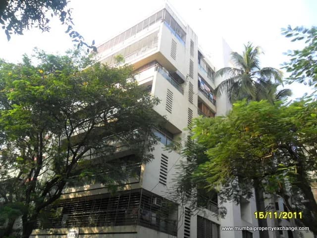 Rustomjee La Roche photo 1