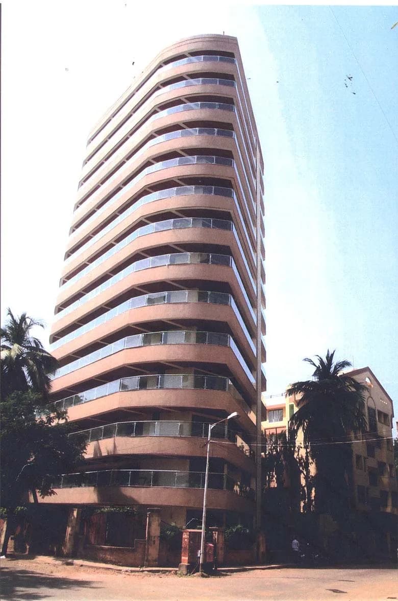 H and M Tower photo 4