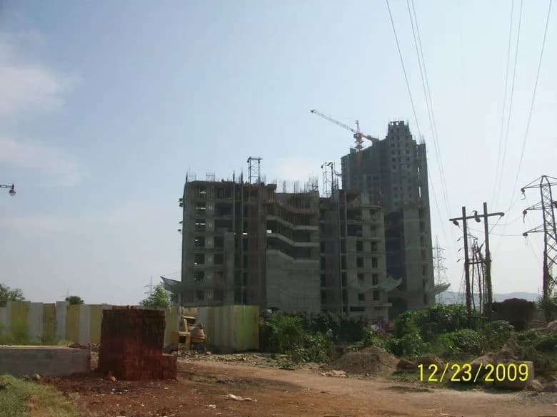 Lodha Luxuria photo 6
