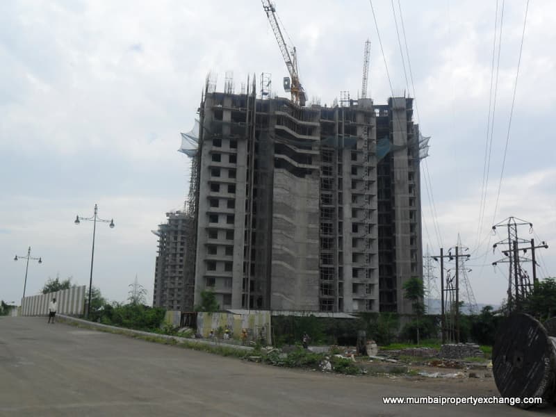 Lodha Luxuria in Thane West - Photo 8