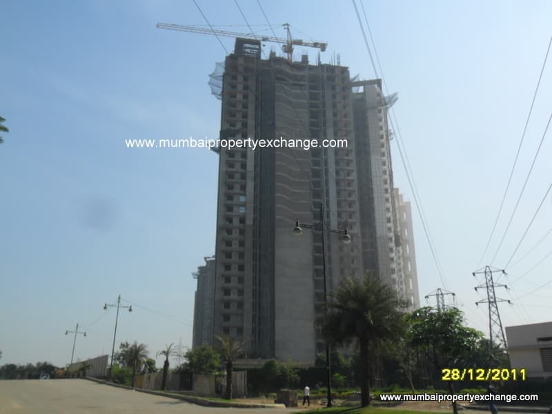 Lodha Luxuria in Thane West - Photo 10