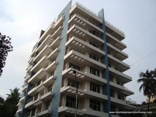 Crescent photo 4