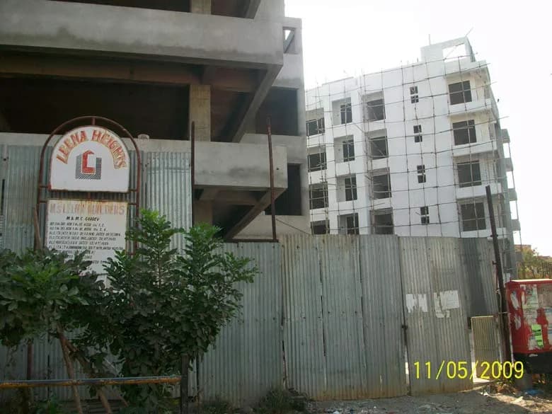 Leena Height photo 3