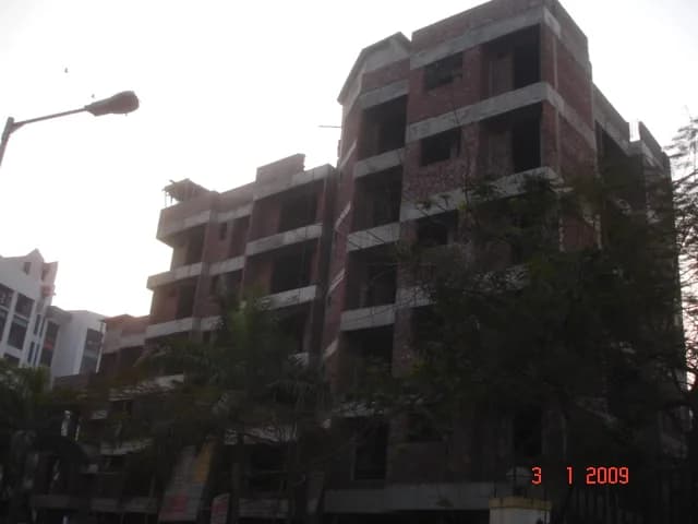 Pyramid Tower photo 2