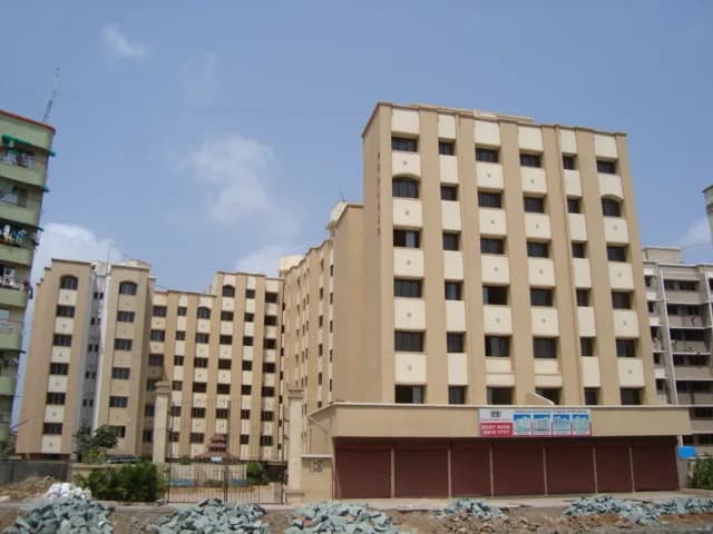 N G Plaza photo 5