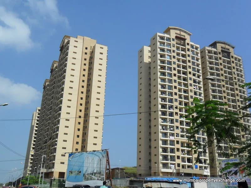 Raheja Heights Wing A photo 1