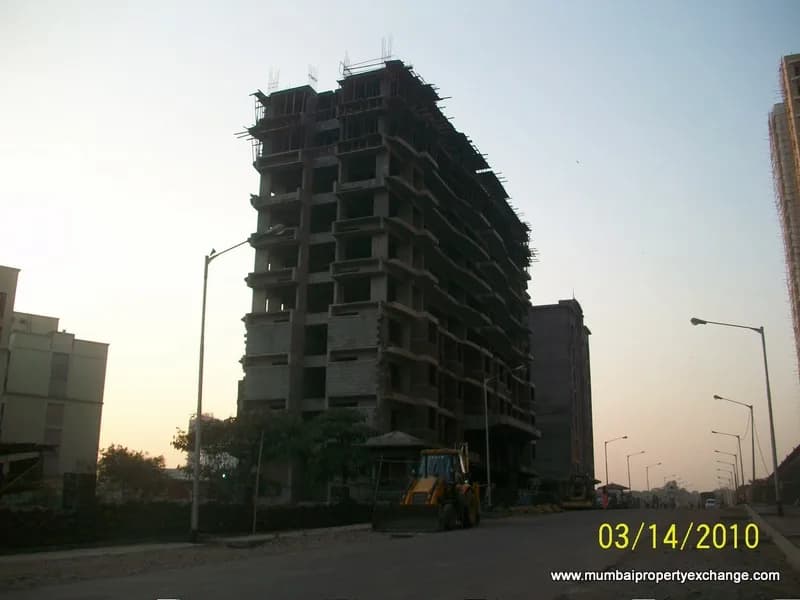Raheja Heights Wing A photo 4