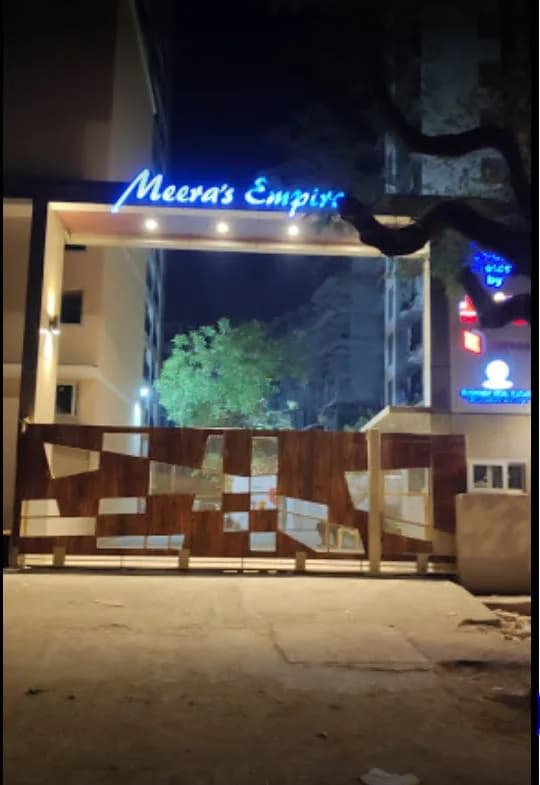 Meeras Empire photo 6