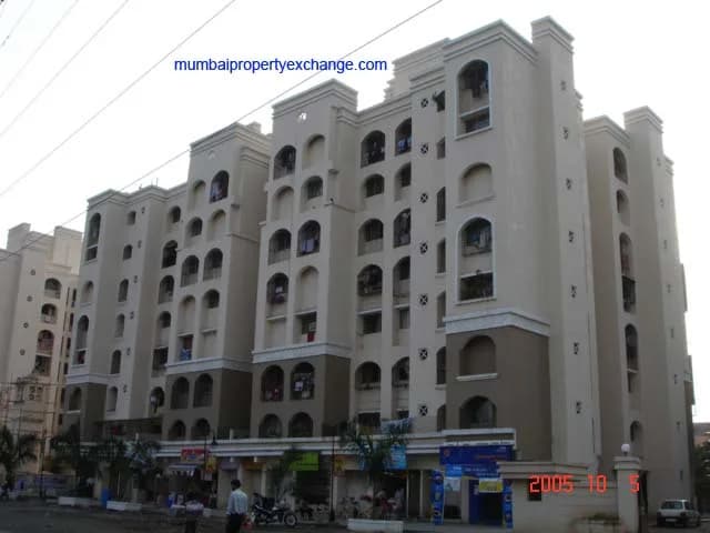 RNA Broadway Avenue photo 2