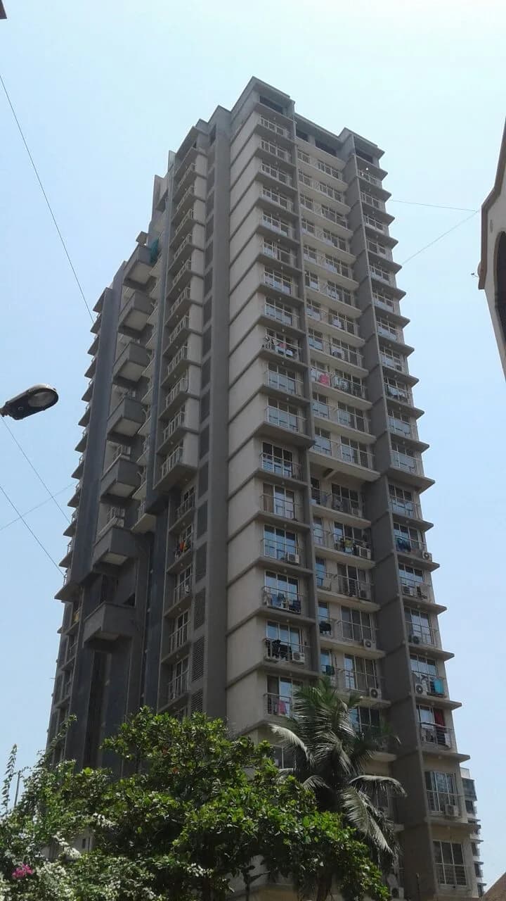 Veena Crest photo 2