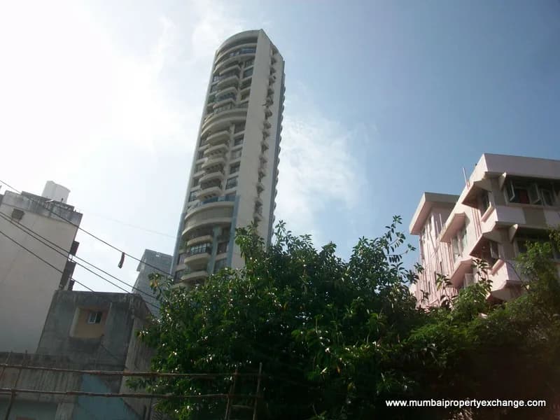 Crescent Heights photo 2