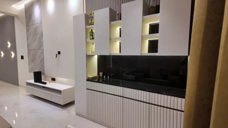 3 BHK Apartment for Rent in Nav Bahar, Khar West - Photo 4