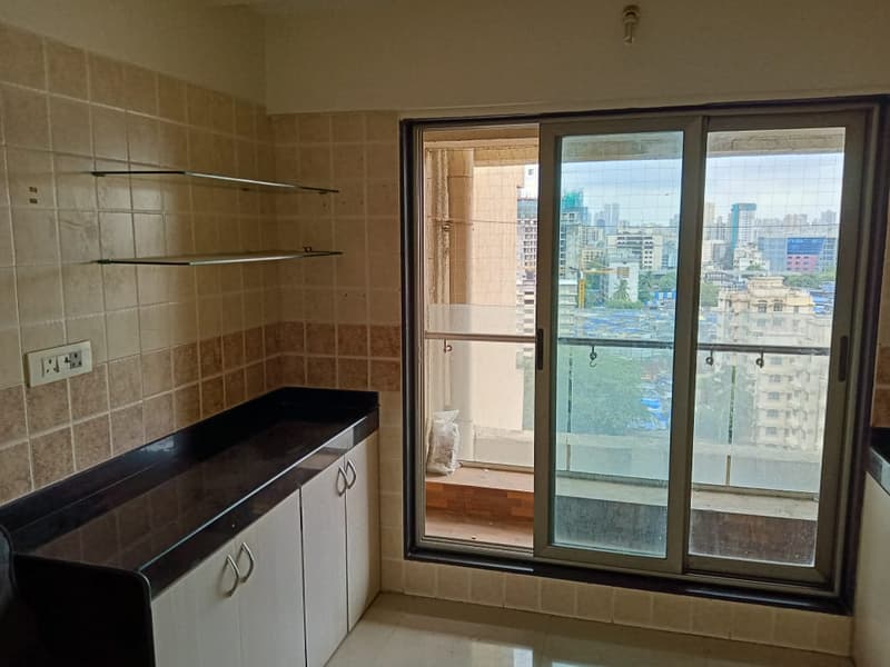 Lashkaria Green Heights in Andheri West - Photo 9