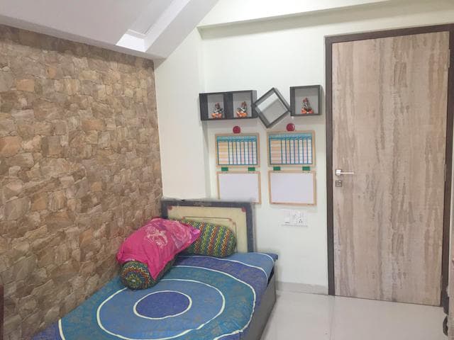 Jagat Vidya in Bandra East - Photo 14