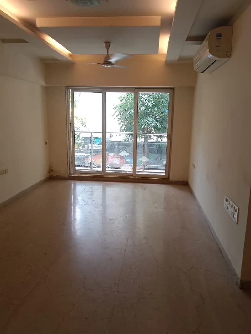4 BHK Apartment for Rent in Gym View, Khar West - Photo 2