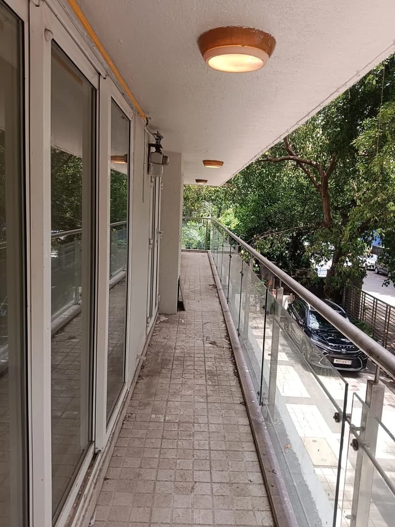 4 BHK Apartment for Rent in Gym View, Khar West - Photo 4