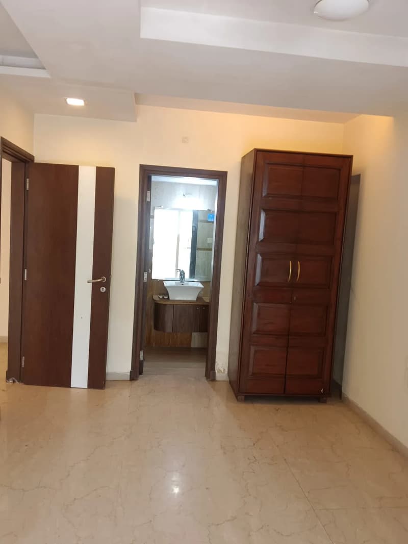 4 BHK Apartment for Rent in Gym View, Khar West - Photo 5