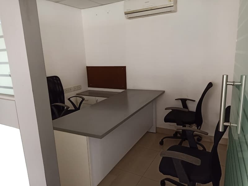 Crystal Plaza in Andheri West - Photo 16