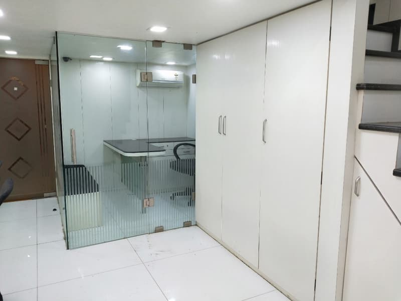 Office for Lease in Crystal Plaza, Andheri West - Photo 9