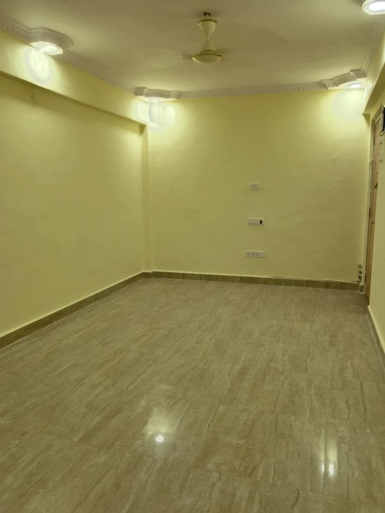 North Bombay Society in Juhu - Photo 23