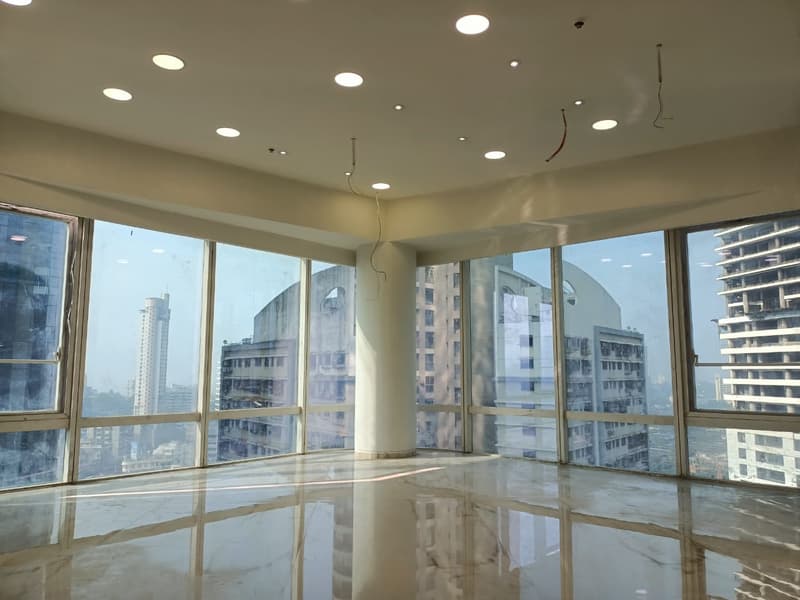 Indiabulls Blu in Worli - Photo 28