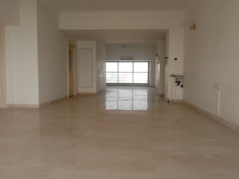Madhuli in Worli - Photo 9