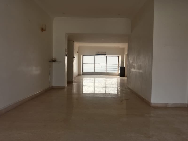 Madhuli in Worli - Photo 10