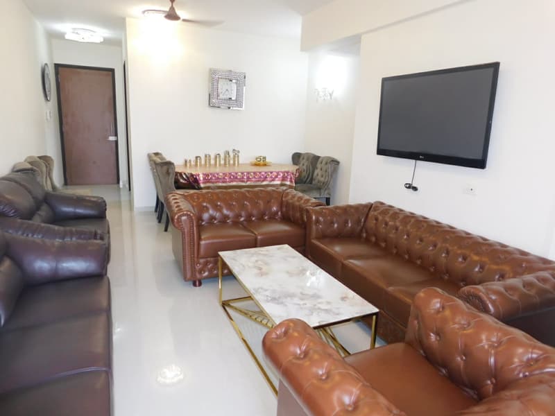 Lily White in Andheri East - Photo 12