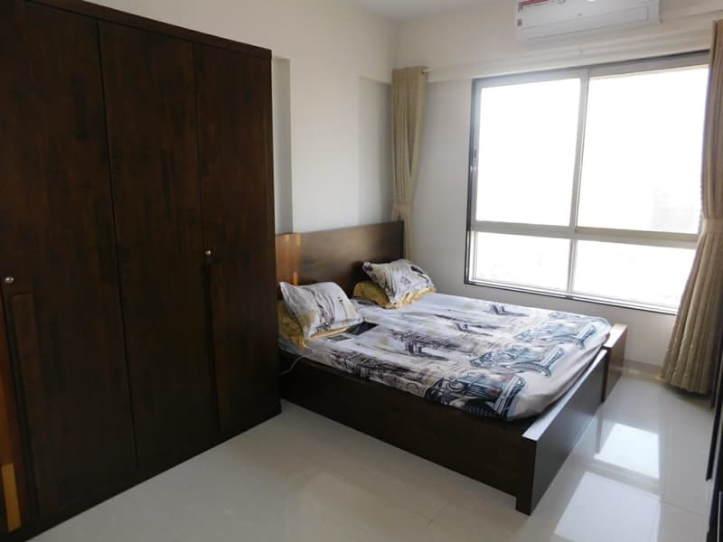 Lily White in Andheri East - Photo 31