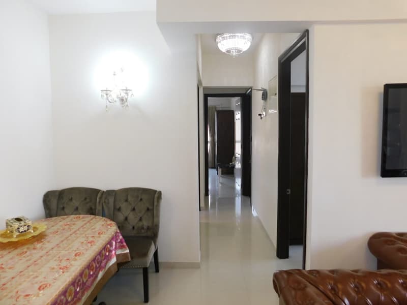 Lily White in Andheri East - Photo 16