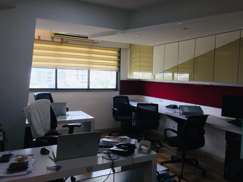 Aurus Chambers in Worli - Photo 14