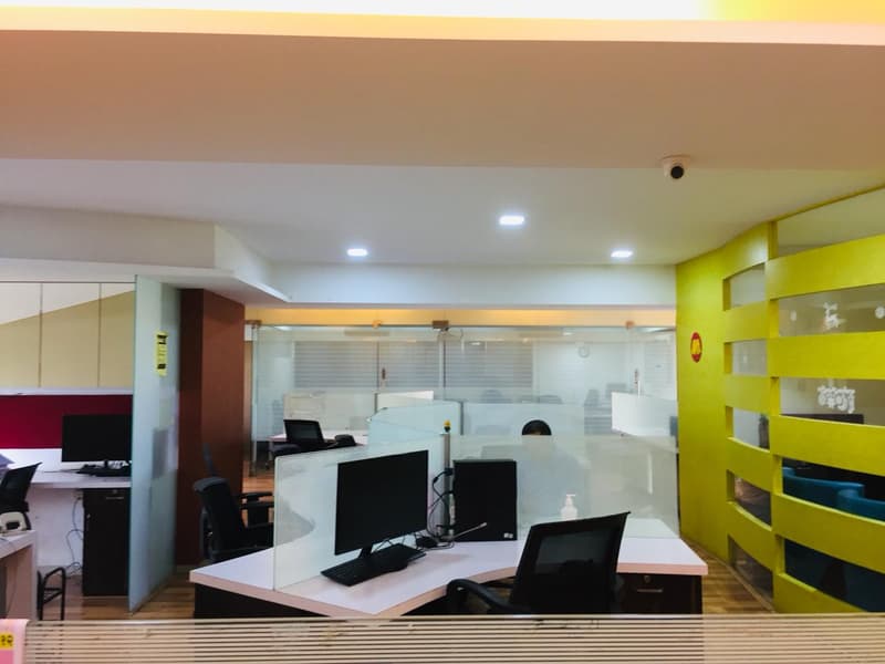 Aurus Chambers in Worli - Photo 18