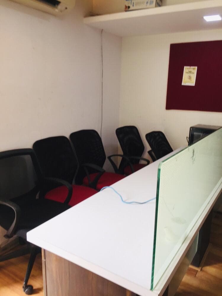 Aurus Chambers in Worli - Photo 19