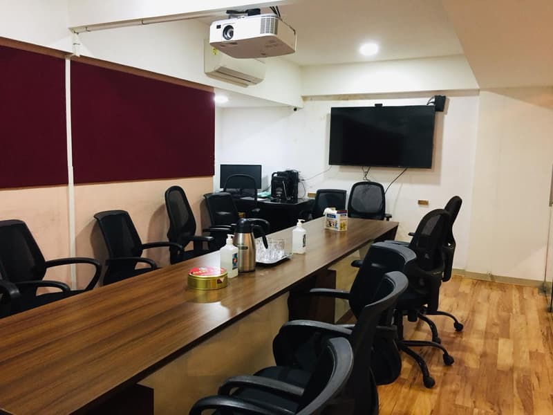 Aurus Chambers in Worli - Photo 3