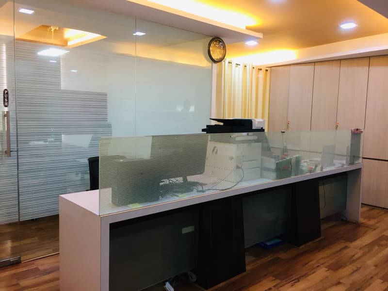 Aurus Chambers in Worli - Photo 4