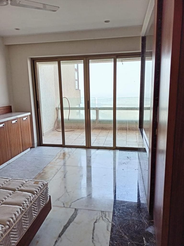 Oberoi Sky Heights in Andheri West - Photo 8
