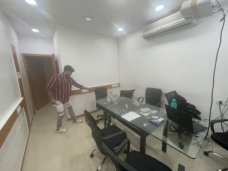 Peninsula Park in Andheri West - Photo 17