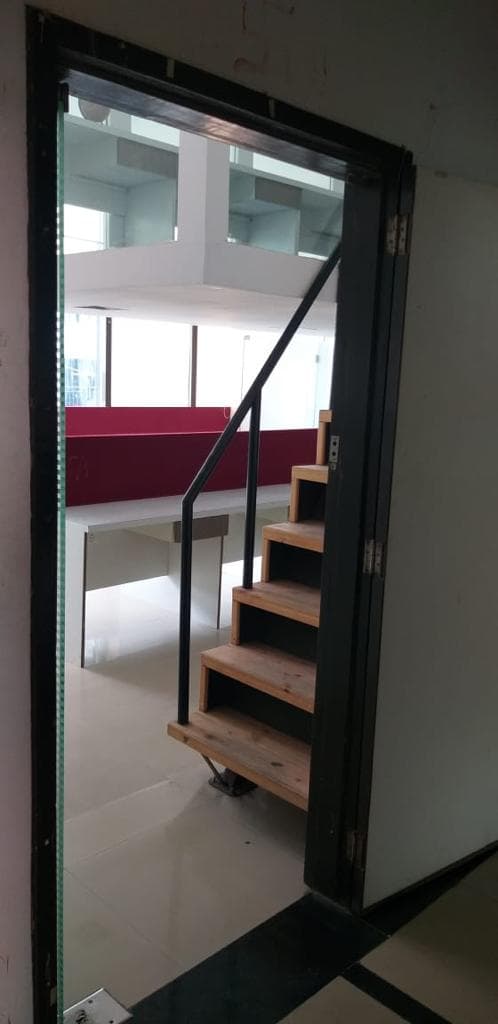 Lotus Trade Centre in Andheri West - Photo 8