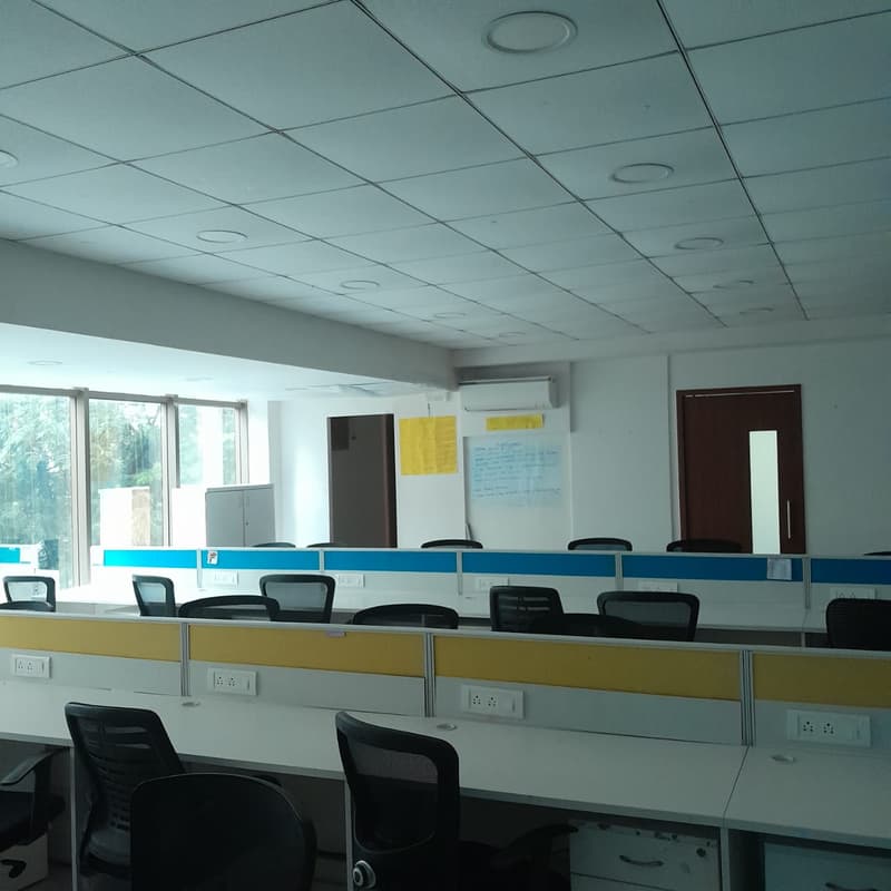 Maruti Business Park in Andheri West - Photo 6