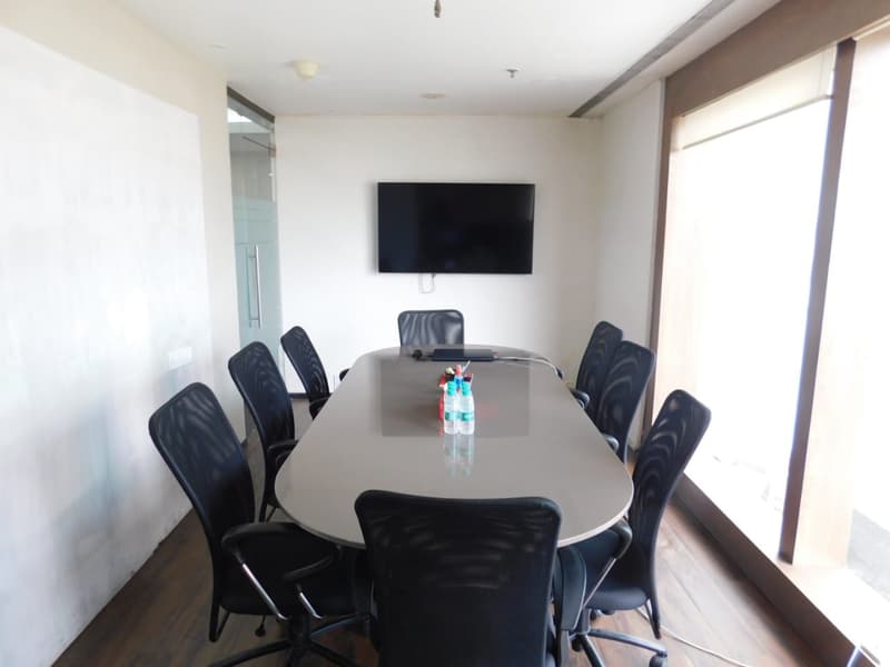 Trade Centre in Bandra East - Photo 9